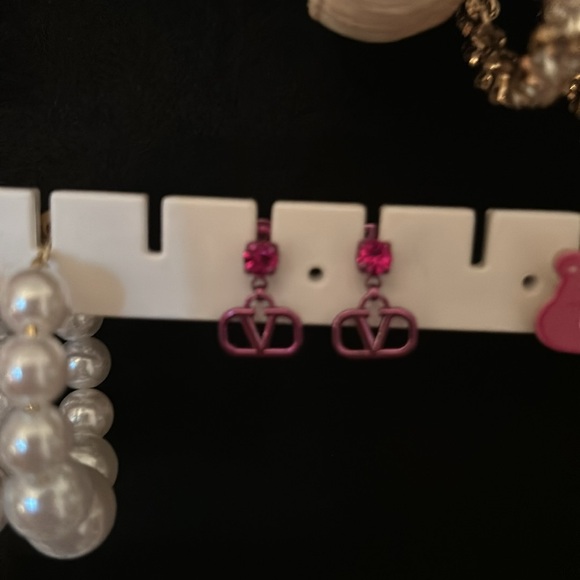 Valentino Garavani earrings - Picture 2 of 3